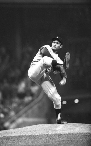 Dodgers’ pitcher Sandy Koufax Baseball Reference, Dodgers Nation, Backyard Baseball, Bob Gibson, Sandy Koufax, Baseball Pitcher, Baseball Pictures, Baseball Photos, Dodgers Baseball