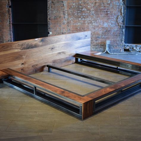 Industrial Bed Frame, Industrial Bedroom Furniture, Steel Bed Design, Industrial Bed, Urban Industrial Decor, Steel Furniture Design, Diy Platform Bed, Steel Bed Frame, Welded Furniture