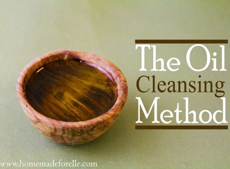 Oil Cleansing Method. Wash your face naturally using OCM. Olive oil gently dissolves impurities and cleanses skin, without stripping its natural moisture. Oil Cleansing Method, Face Scrubs, Natural Face Wash, Exfoliating Lip Scrub, Homemade Moisturizer, Oil Cleansing, Exfoliating Face Scrub, Exfoliating Face, Face Scrub Homemade