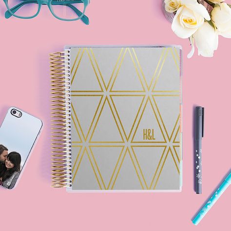 Fancy planners are the next big thing in engagement gifting. Fancy Planner, Easy Wedding Planning, Big Thing, Sentimental Gifts, Trending Gifts, Tie The Knots, Engagement Gifts, Wedding Cakes, Wedding Planning