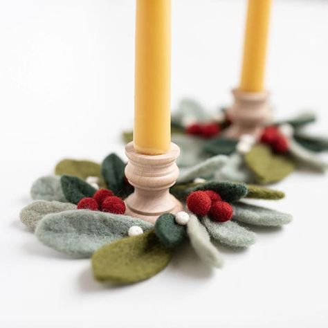 Create your own 3D masterpiece with these beginner friendly needle felting kits. Available from The Woolery. Felted Christmas Wreath, Felt Christmas Wreath Diy, Festive Candle, Wreath Inspiration, Crafty Christmas, Wool Needle Felting, Felt Leaves, Wooden Candle Sticks, Wood Candle Sticks