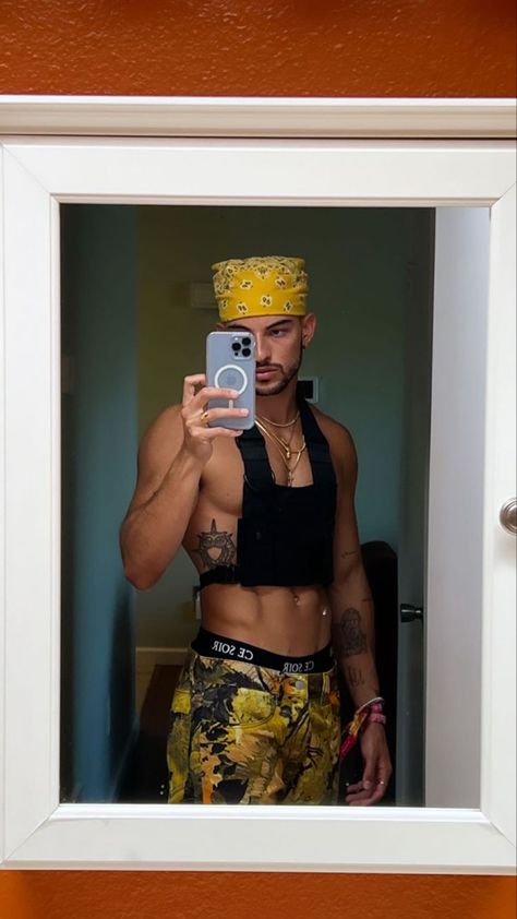 Outfit Edc Hombre, Gay Rave Outfits, Edc Rave Outfits Men, Men’s Rave Fashion, Men’s Rave, Men’s Rave Fits Summer, Aesthetic Male Outfits, Rave Outfits Men, Rave Fits