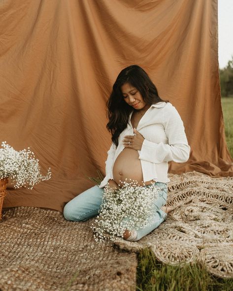 When your client gives you all the creative freedom 🥹! Loved how these turned out! I love all the maternity sessions I’ve been shooting lately 💕 The fog in the back adds such a cool touch 😍 we got poured on the night before 😅 🌧️ #maternityphotography #maternityphotoshoot #maternity #maternityshoot #flphotographer #tampaphotographer #stpetephotographer #unscriptedposingapp #gpresets #ignitedmotherhood #motherhoodunplugged #creativephotography #familyof6 #familyphotography Maternity Pictures Button Down Shirt, Lifestyle Maternity, Maternity Photoshoot Outfits, Family Of 6, Creative Freedom, Button Picture, Maternity Photoshoot, The Fog, Photoshoot Outfits