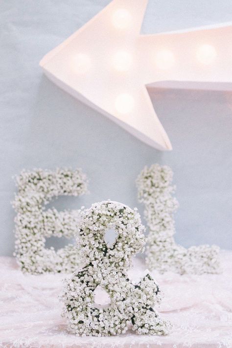 White And Cream Wedding Decor, Gypsophila Wedding, Bridal Shower Inspo, July Wedding, Wedding Vision, Family Sessions, Wedding Diy, Sister Wedding, Reception Ideas