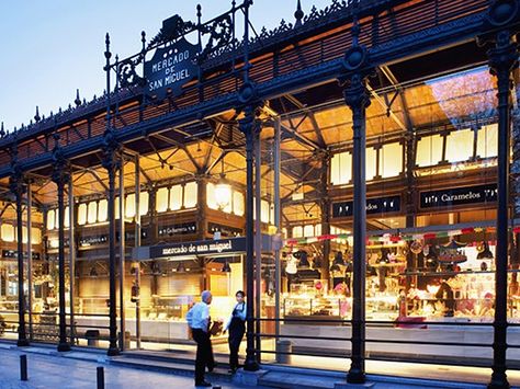 beste food markets Mercado San Miguel Madrid, San Miguel Market, Indoor Markets, Old Port, Outdoor Market, Food Hall, Santa Lucia, Incredible Places, San Sebastian