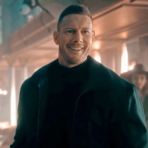 Luther Umbrella Academy, Luther Hargreeves Icons, Umbrella Academy Characters, Luther Hargreeves, Sam Uley, Paul Lahote, Charlie Swan, Tom Hopper, Five Hargreaves