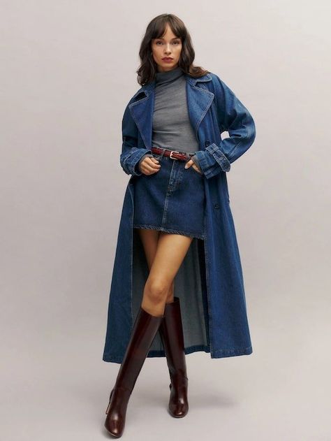 Reformation Hayes Denim Trench Coat Street Wear Runway Fashion, Denim On Denim Aesthetic, Cute Rainy Day Outfit Summer Rain, Jean Trench Coat Outfit, Rain Boots Outfit Summer, Denim On Denim Outfits For Women, Reformation Aesthetic, Denim Fall Outfits, Denim Trench Coat Outfit