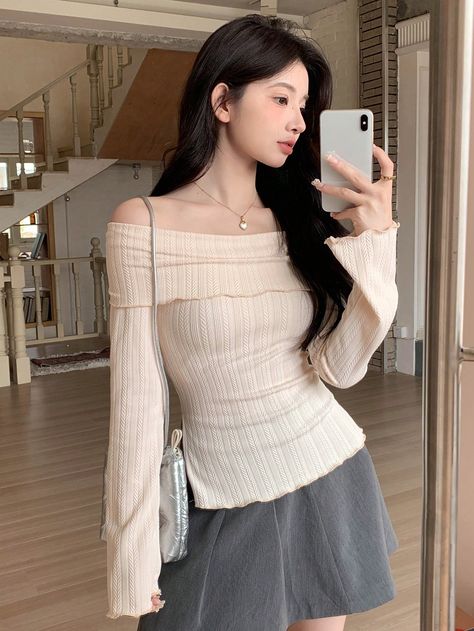 White Casual Collar Long Sleeve Fabric Plain  Embellished High Stretch  Women Clothing Collared Shirt Outfit Summer, Korea Cute Outfit, Aesthetic Off Shoulder Top, Off Shoulder Long Sleeve Top Outfit, Fancy Casual Outfits For Women, Korean Off Shoulder Outfit, Off Shoulder Shirts, White Off Shoulder Top Outfits, Off The Shoulder Top Outfit Aesthetic