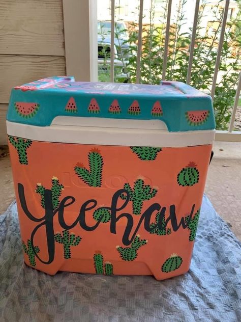 Cooler Painting Ideas For Girls Summer, Painted Coolers, College Crafts, Custom Cooler, Small Cooler, Cooler Ideas, Cooler Painting, Beer Pong Tables, Cactus Painting