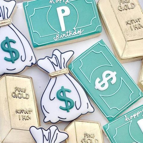 Jessica Maria Kenny on Instagram: "Exactly what I would want for my birthday… Bags of money, & gold bars!! 🤣💰💸 . . . . #moneycookies #dollarcookies #goldcookies #cookies #birthdaycookies #cookiesofinstagram #cookiedecorating #cookieart" Money Cookies Decorated, Money Cookies, Bags Of Money, Gold Cookies, Birthday Bags, Gold Bars, Iced Cookies, Icing Cookies, Cookie Art