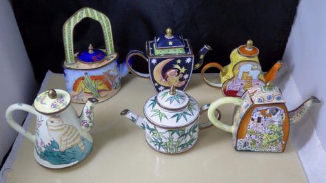 Set of 6 Miniature Teapots Metal Cats, Enameled Copper, Tea Accessories, Tea House, Sugar Bowl Set, Tea Time, Cool Photos, Tea Pots, Two By Two