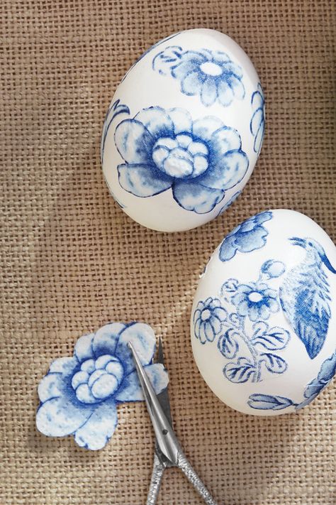 Simple Easter Egg Designs, Shaving Cream Easter Eggs, Easter Egg Design, Egg Decorating Ideas, Creative Easter Eggs, Egg Design, Decorated Eggs, Easter Egg Dye, Easter Egg Designs