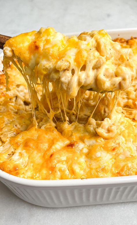 Tini's Macaroni and Cheese (Viral Recipe) - Bad Batch Baking Boursin Macaroni And Cheese, Bad Batch Baking, Tinis Macaroni And Cheese Recipe, Tinis Macaroni And Cheese, Corkscrew Pasta, Ultimate Mac And Cheese, Truffle Mac And Cheese, Batch Baking, Creamy Cheese Sauce