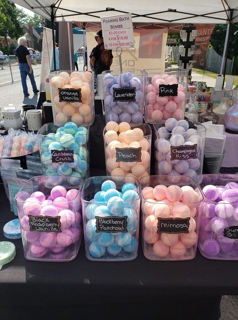 Bathbomb Display Retail, Bath Bomb Display Ideas, Craft Market Display, Large Glass Jars, Best Gift Baskets, Craft Shed, Lush Products, Foaming Bath, Bath Bomb Recipes