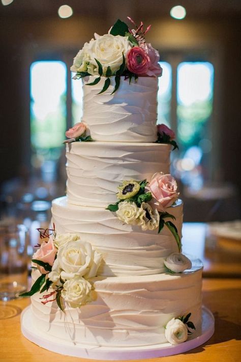 White Wedding Cake | Clane Gessel Photography on  @BelleMagazine via @aislesociety Floral Wedding Cake, Floral Wedding Cakes, Romantic Wedding Cake, Amazing Wedding Cakes, Gorgeous Wedding Cake, White Wedding Cakes, Cool Wedding Cakes, White Wedding Cake, Elegant Wedding Cakes