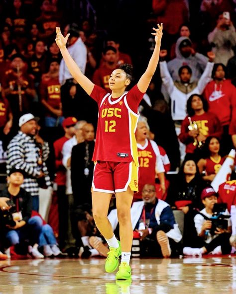 College Basketball Aesthetic, Juju Watkins, Basketball Game Aesthetic Nba, Hard Photos, Basketball Things, Usc Basketball, Usc Womens Basketball, Caitlyn Clark Basketball Iowa, Hard Photo