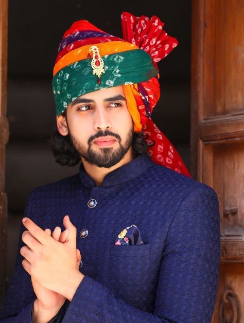 Groom Safa For Men, Pagdi Wedding Grooms, Pagdi For Men, Photo For Wedding, Wedding Outfits Indian, Jodhpuri Suit, Single Pic, Outfits Indian, Black Background Photography