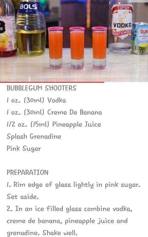 Bubblegum shooters French Kids, Shot Recipes, Party Food And Drinks, Drink Me, Pink Sugar, Pineapple Juice, Party Drinks, Mixology, 21st Birthday