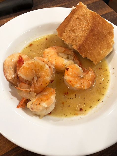 Drunken Shrimp Recipe, Drunken Shrimp, Beer Shrimp, Greek Shrimp, Fish Meals, Meatless Dinner, Butter Shrimp, Shrimp Dishes, Beer Recipes