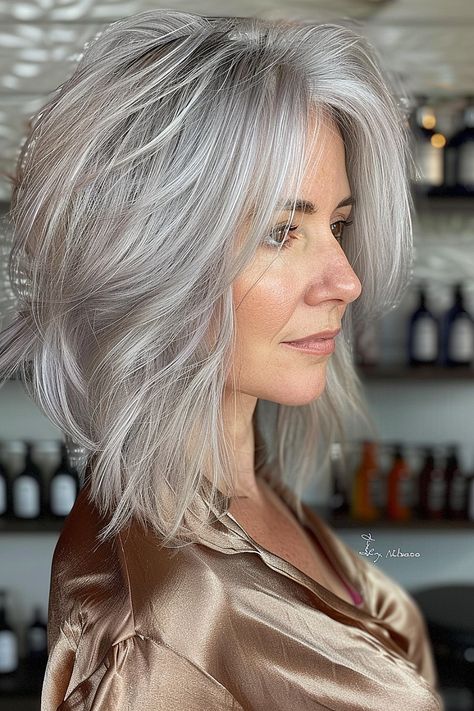 The Best Medium-Length Layered Haircuts Medium Length Grey Hair, Grey Haircuts, Losing Hair Women, Eyes Nails, Bangs Ideas, Long Layered Bob, Straight Bob Hairstyles, Haircuts For Medium Length Hair, Medium Haircuts