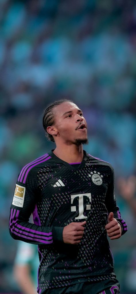 Bayern Munich Wallpapers, Leroy Sane, Football Players Images, Real Madrid Wallpapers, Retro Football Shirts, Fc Bayern Munich, Football Icon, James Rodriguez, Retro Football