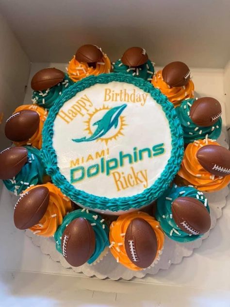 Miami Dolphins Cupcakes, Dolphins Cake Miami, Miami Dolphins Birthday Party, Miami Dolphins Party, Miami Dolphins Cake, Dolphins Cake, Dolphin Cupcakes, Dolphin Birthday Cakes, Cupcake Platter