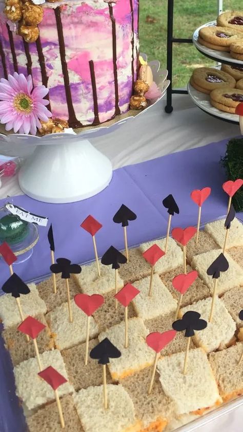 65+ Whimsical and Fun Alice in Wonderland Party Ideas - HubPages Alice In Wonderland Food, Alice In Wonderland Party Ideas, Wonderland Party Ideas, Wonderland Party Theme, Wonderland Party Decorations, Alice In Wonderland Tea Party Birthday, Onederland Birthday Party, Alice Tea Party, Mad Hatter Party