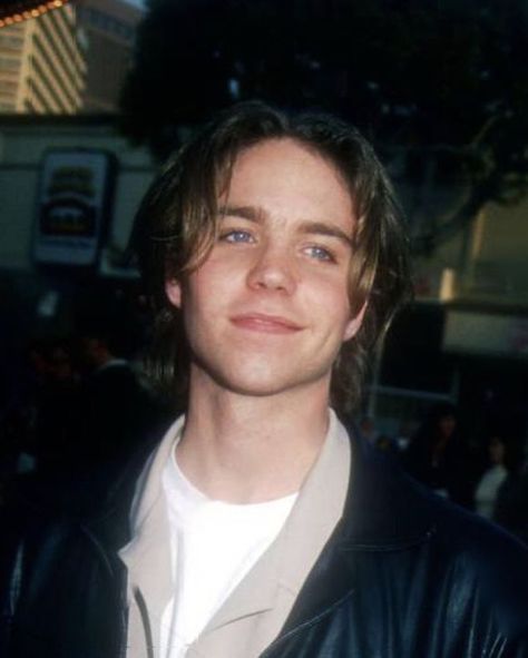 Happy Heavenly Birthday Jonathan Brandis you are missed. ❤️👑 #jonathanbrandis #jonathanbrandisforever #jonathanbrandispicture #jonathanbrandisfans #jonathanbrandisfan Johnathan Brandi’s, Jonathon Brandis, Lucas Wolenczak, Johnathan Brandis, Jonathan Brandis, Heavenly Birthday, Happy Heavenly Birthday, 90s Actors, 80s Men