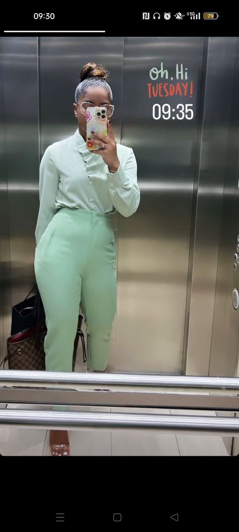 Good Friday Outfit Church, Modern Business Attire Women, Modern Corporate Attire Women, Baddie Work Outfits, Cooperate Baddie, Baddie Church Outfits, Office Baddie, Classy Work Attire, Stylish Business Outfits