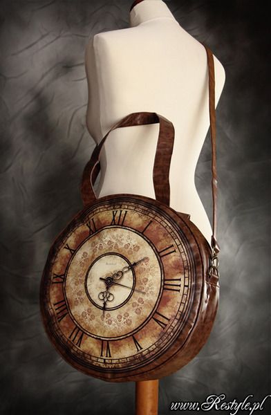 Victorian Clock Bag by ~Euflonica Gothic Clock, Victorian Clock, Victorian Clocks, Props Design, Mode Steampunk, Steampunk Crafts, Steampunk Clock, Style Steampunk, Steampunk Cosplay