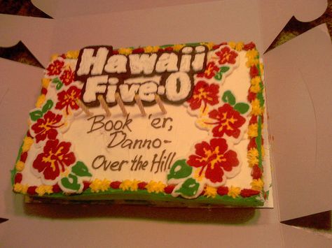 book em danno birthday | Hawaii 50 Cake | Flickr - Photo Sharing! Hawaii 5 0 Party Birthday, Hawaii Five O Birthday Theme, Hawaiian 50th Birthday Party, Aloha 50th Birthday, Hawaii 50 Party, Hawaii 50 Party 50th Birthday, Hawaii Themed Cakes Hawaiian Birthday, Dobash Cake Hawaii, 50 Cake