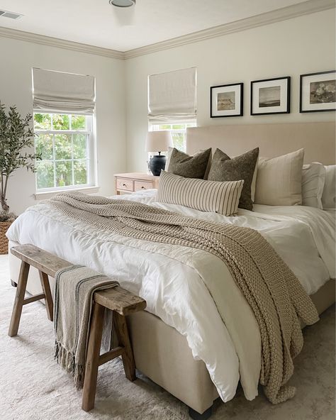 Soft Neutrals Bedroom, Beige King Bedding, Neutral And Green Bedding, Bedroom With Cream Headboard, Cream Linen Bedding, Comfy Neutral Bedroom, Grey And Oatmeal Bedroom, Linen King Bed, King Bed Pillow Styling