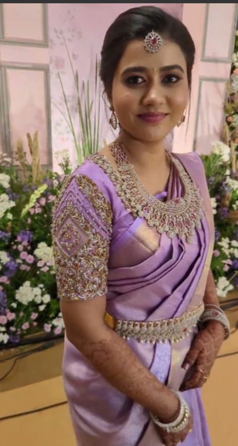 Lavender Saree Blouse, Lavender Saree Blouse Designs Latest, Lavender Sarees, Lavender Saree Blouse Combination, Lavender Saree Blouse Designs, Lavender Saree, Golden Blouse Designs, Golden Blouse, Engagement Saree