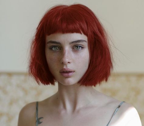 Red Bob Aesthetic, Micro Bangs Red Hair, Alice Pagani, Short Red Hair, Gothic Hairstyles, Candy Hair, Dyed Red Hair, Punk Hair, Favorite Hairstyles