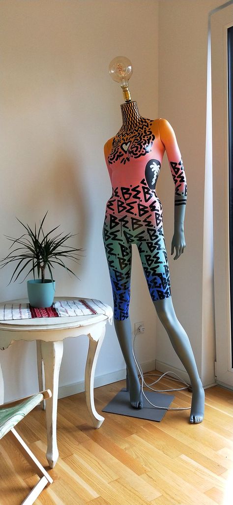 Mannequin Parts, Outdoor Murals, Funny Furniture, Upcycling Art, Mannequin Art, Brand Collaboration, Upcycle Projects, Abstract Sculpture, Art Classes