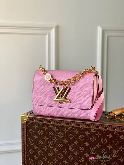 Lv Twist, Pink Handbag, Louis Vuitton Sunglasses, Sunglasses Logo, Book Tote Bag, Black Slippers, Dior Book Tote, Pink Handbags, Women Bags Fashion