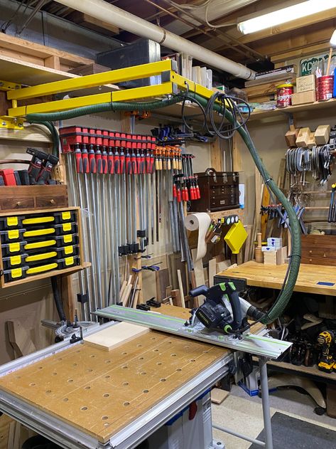 Boom Arm Workshop, Dock Lighting, Boom Arm, Workshop Design, Workshop Ideas, Woodworking Wood, Dust Collection, Garage Workshop, Wood Working