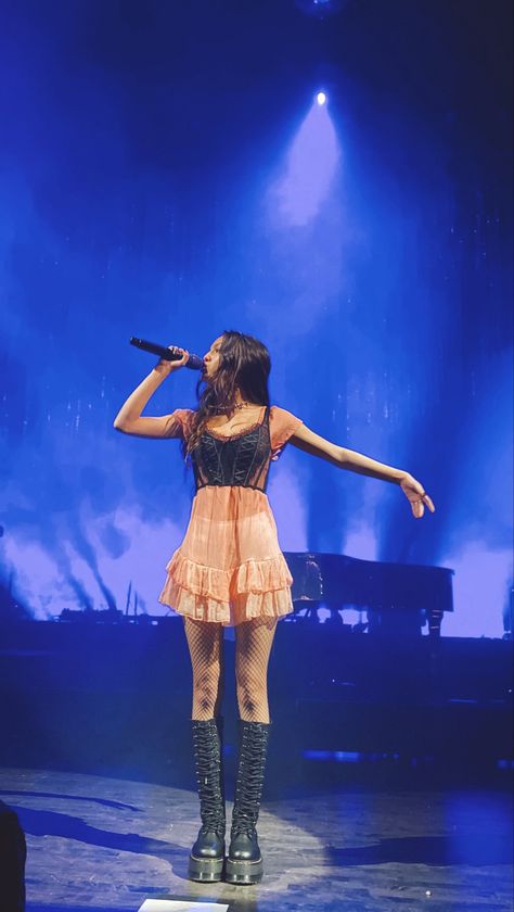 #oliviarodrigo #SOURtour cr good4pov Olivia Rodrigo Sour Tour, Olivia Rodrigo Sour, Sour Tour, Sick Of People, Baby Olivia, Tears In Heaven, 2010 Fashion, Playing The Victim, High School Musical