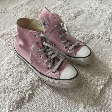 Really Cute Pink Converse!! I Little Dirty But Could Be Cleaned And Look Brand New! Shoes Aesthetic Converse, Pink New Rock Shoes, Patchwork Converse, Dirty Converse, Decorated Converse, Pink Converse Aesthetic, Converse Pink, Light Pink Converse, Pink High Top Converse