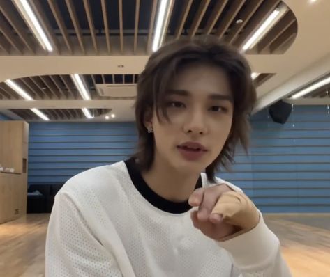 Hwang Hyunjin Brown Hair, Hyunjin Brown Hair, You're So Pretty, Straykids Hyunjin Photoshoot, Straykids Hyunjin, Sweet Boy, I Really Love You, Falling In Love With Him, Oc Ideas