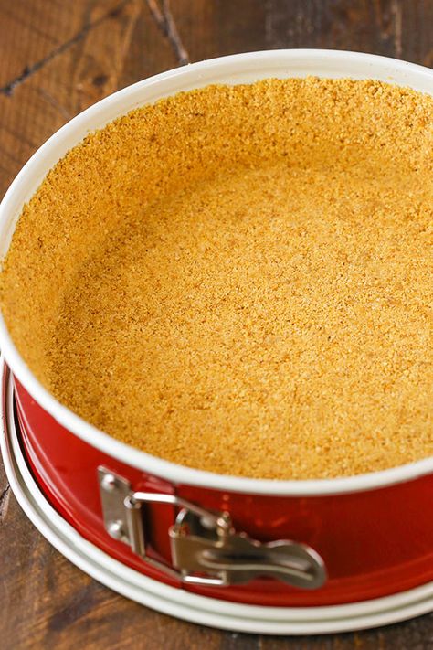 Graham Cracker Crust Cheesecake Recipes, Graham Cracker Crust For Cheesecake, Cheese Cake Crust, London Cheesecake, Crust For Cheesecake, Cheesecake Graham Cracker Crust, Bakery Cheesecake, Cheesecake Crust Recipe, Laura Calder