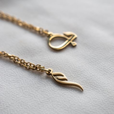 Calligraphy Jewelry, Modern Jewellery, Calligraphy Letters, Letter Necklace, Gold Design, Modern Jewelry, Pendant Necklaces, Necklace Etsy, United Kingdom