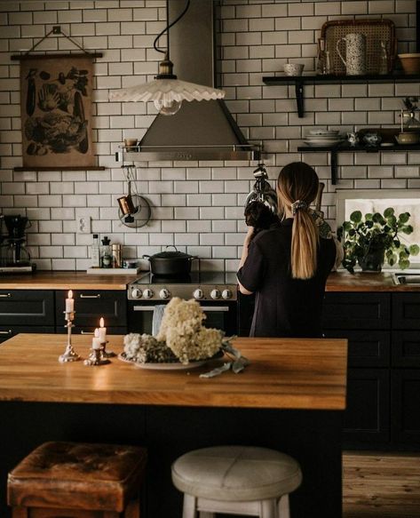 Dark Aesthetic Kitchen Decor, Boho Kitchen Dark Cabinets, Dark Cottage Core Kitchen Aesthetic, Moody Cottage Core Living Room, Black Cottagecore House, Earthy Home Aesthetic Kitchen, Small Kitchen Cottagecore, Dark Cottagecore Kitchen Aesthetic, Kitchen Ideas Moody