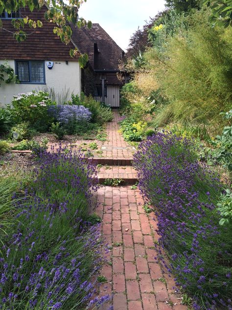 Red Brick Landscaping Ideas, Brick Path Garden, Path Leading To Front Door, Red Brick Paving Ideas, Brick Landscaping Ideas, Red Brick Pathway, Red Brick Garden Path, Red Brick Garden, Red Brick Pathways Garden Paths