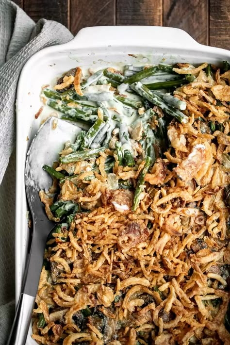 Slow Cooker Green Bean Casserole, Thanksgiving Slow Cooker Recipes, Cheddar Green Bean Casserole, Crockpot Green Beans, Green Bean Casserole Crock Pot, Traditional Green Bean Casserole, Slow Cooker Green Beans, Homemade Green Bean Casserole, Green Bean Casserole Easy