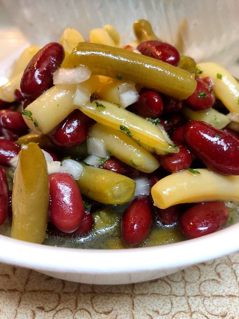 Old-Fashioned Three Bean Salad Mixed Bean Salad Recipes, Bean Salad Recipes Easy, Bean Salad Recipes Healthy, 3 Bean Salad, Green Bean Salad Recipes, Three Bean Salad, Deli Counter, Green Bean Salads, Bean Salad Recipes