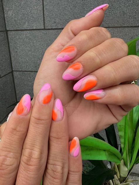 2023 Dip Nails, Bright Wedding Nails, Palm Springs Nails Ideas, Pink Orange Green Nails, Orange And Pink Gel Nails, Bright Orange Nails With Design, Neon Orange And Pink Nails, Bright Pink And Orange Nails, Basic Pink And Orange Nails