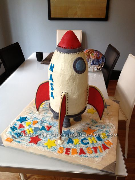 Nasa Party, Rocket Ship Cakes, Space Cakes, Plane Party, Ship Cake, Rocket Cake, Rocket Party, Tractor Cake, Diy Rocket