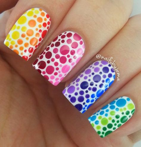 Rainbow Nails Design, Polka Dot Nail Art, Rainbow Nail Art, Unghie Sfumate, Dot Nail Art, Polka Dot Nails, Dots Nails, Trendy Nail Art, Rainbow Nails