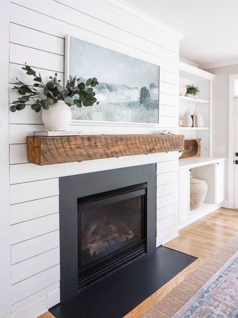 Shiplap Wall Ideas, Diy Shiplap Fireplace, Coastal Fireplace, Farmhouse Shiplap, Ruang Tv, Build A Fireplace, Styling Shelves, Shiplap Fireplace, Shiplap Wall